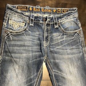 Men’s used Rock Revival Hobert Bootcut Jeans.
